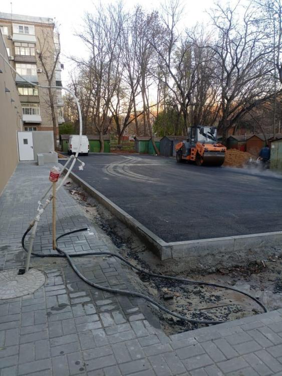 Димитрова 63